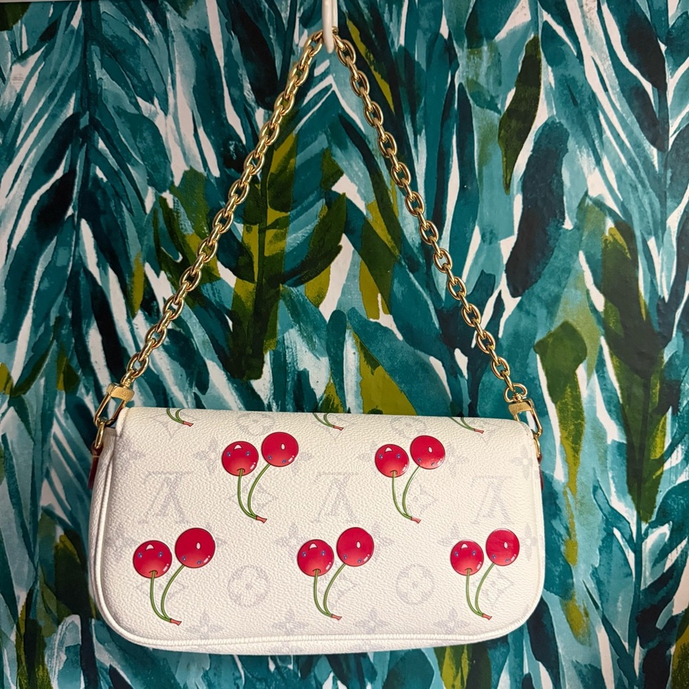Brand New Louis Vuitton x Takashi Murakami Cerise Ivy Shoulder and Crossbody Bag - Picture 4 of 12